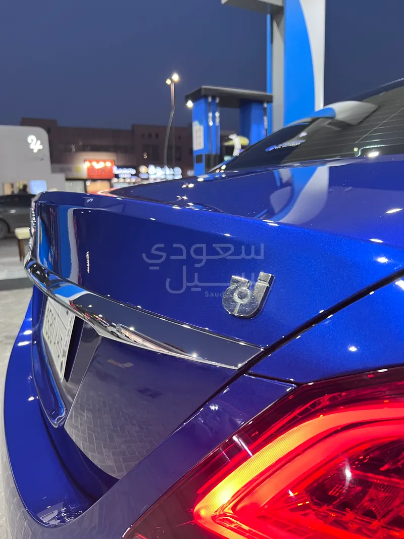 2021 Mercedes-Benz C 200