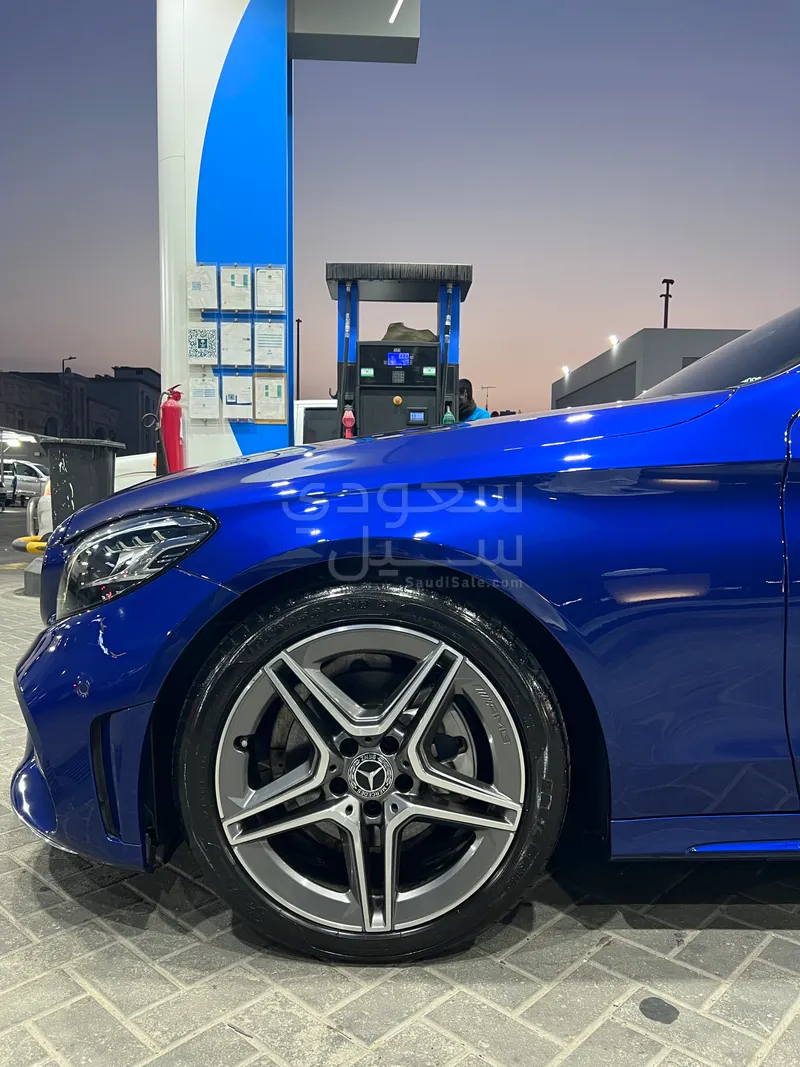 2021 Mercedes-Benz C 200