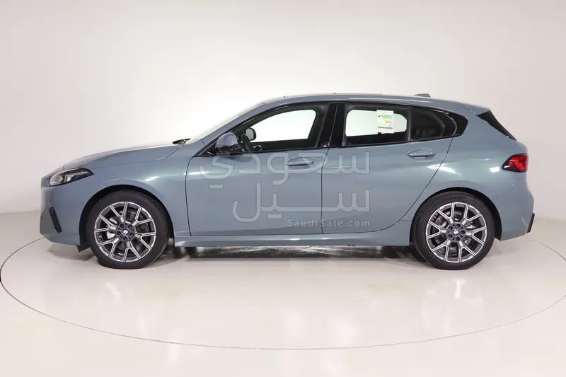 2025 بي ام دبليو الفئة الاولى 118 أي