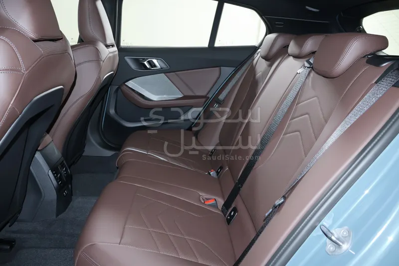 2025 بي ام دبليو الفئة الاولى 118 أي