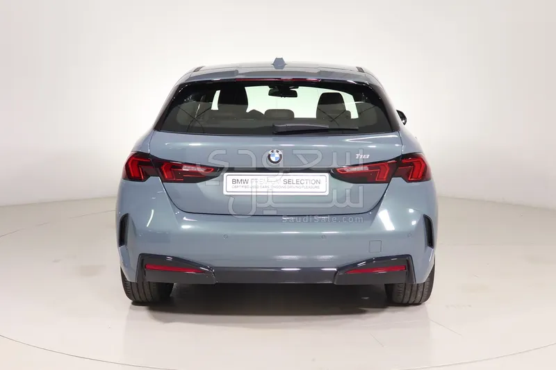 2025 بي ام دبليو الفئة الاولى 118 أي