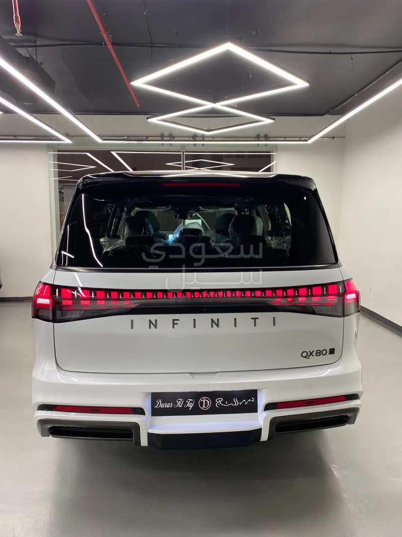 2025 انفينيتي كيو اكس 80
