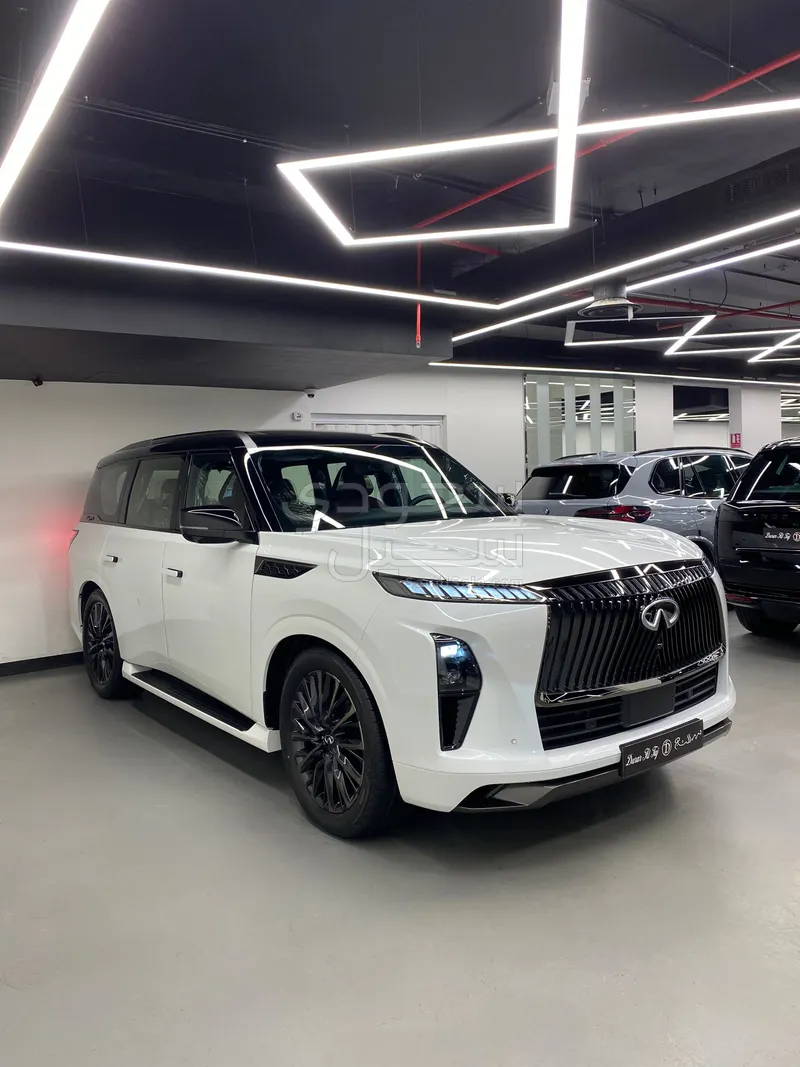 2025 انفينيتي كيو اكس 80