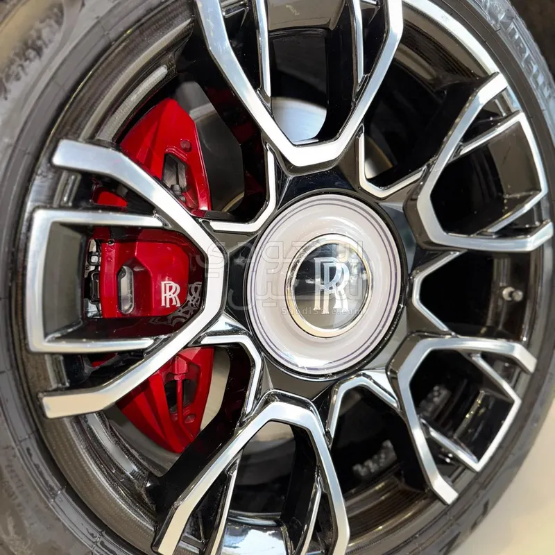 2022 رولز رويس قوست بلاك بادج