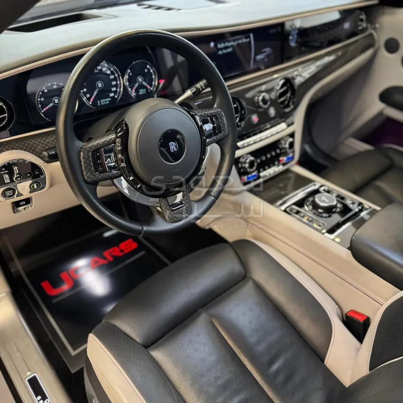 2022 رولز رويس قوست بلاك بادج