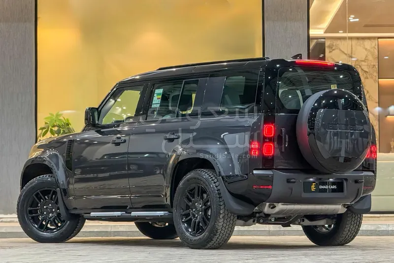 2026 لاند روفر ديفيندر اس اي