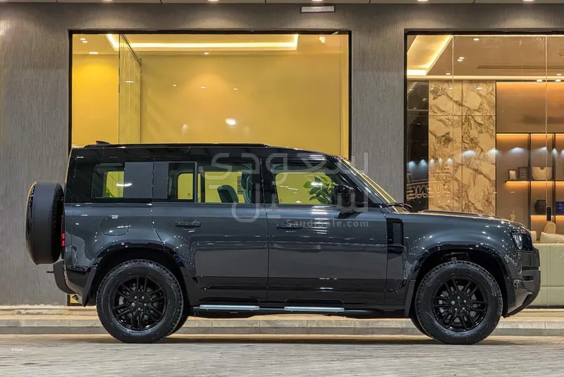 2026 لاند روفر ديفيندر اس اي