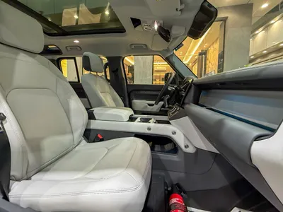 2026 لاند روفر ديفيندر اس اي