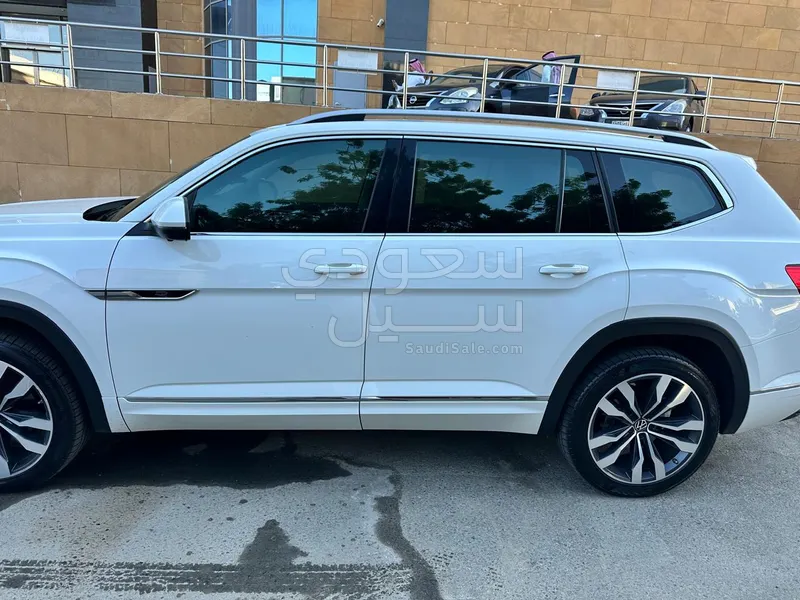 2021 فولكس واجن تيرامونت ار لاين