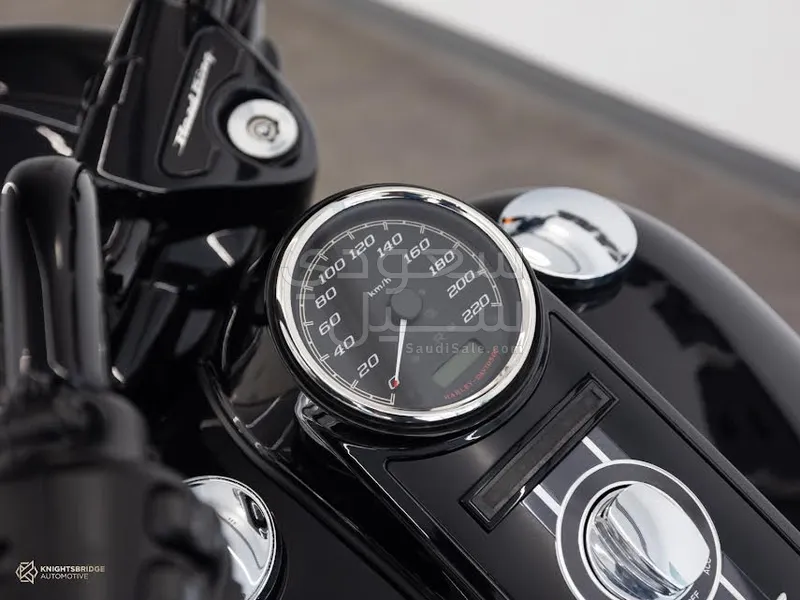 2023 هارلي ديفيدسون في رود نايت رود سبيشل