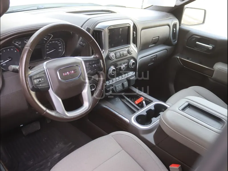 2021 جي ام سي سييرا زد 71