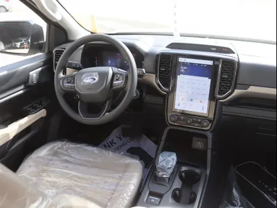 2025 فورد ايفرست