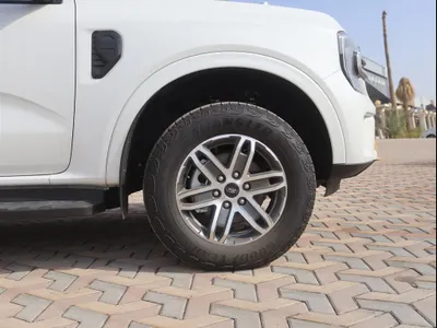 2025 فورد ايفرست