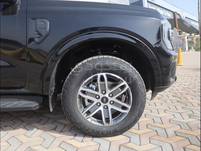 2025 فورد ايفرست