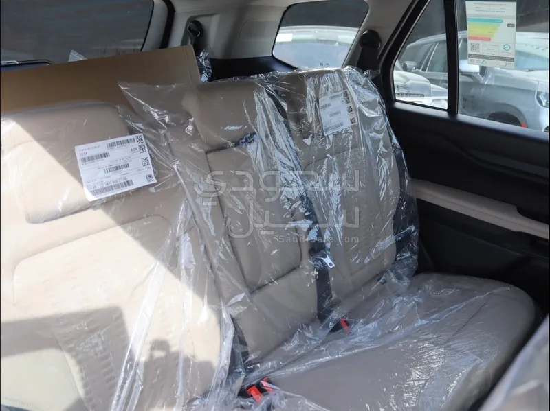 2025 فورد ايفرست