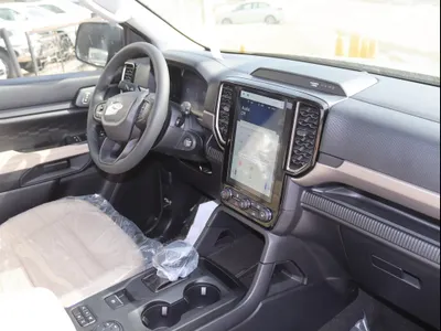 2025 فورد ايفرست