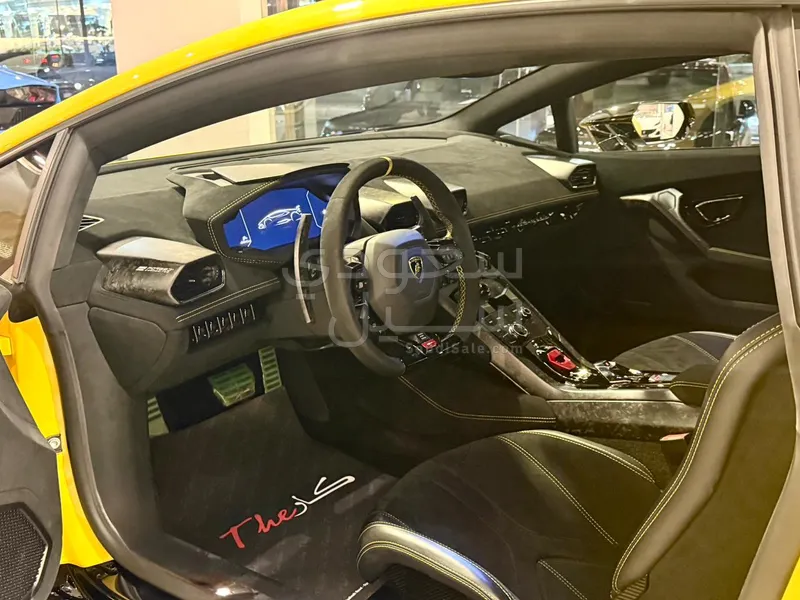 2018 لمبرجيني هوراكان بيرفورمانت