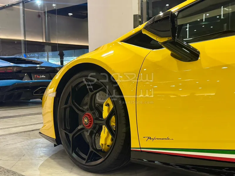 2018 لمبرجيني هوراكان بيرفورمانت