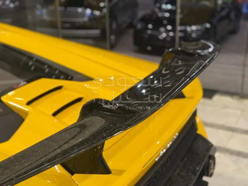 2018 لمبرجيني هوراكان بيرفورمانت