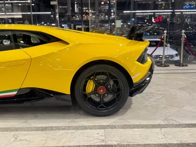 2018 لمبرجيني هوراكان بيرفورمانت