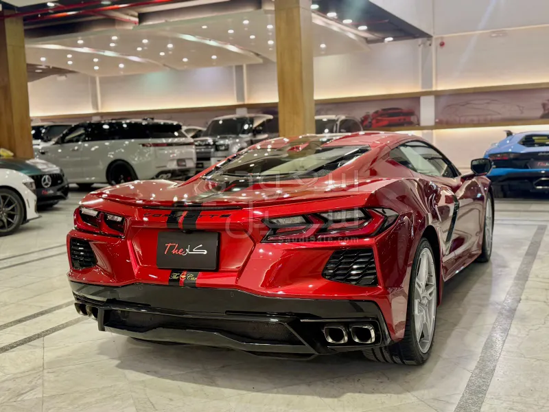 2023 شفروليه كورفيت سي 8