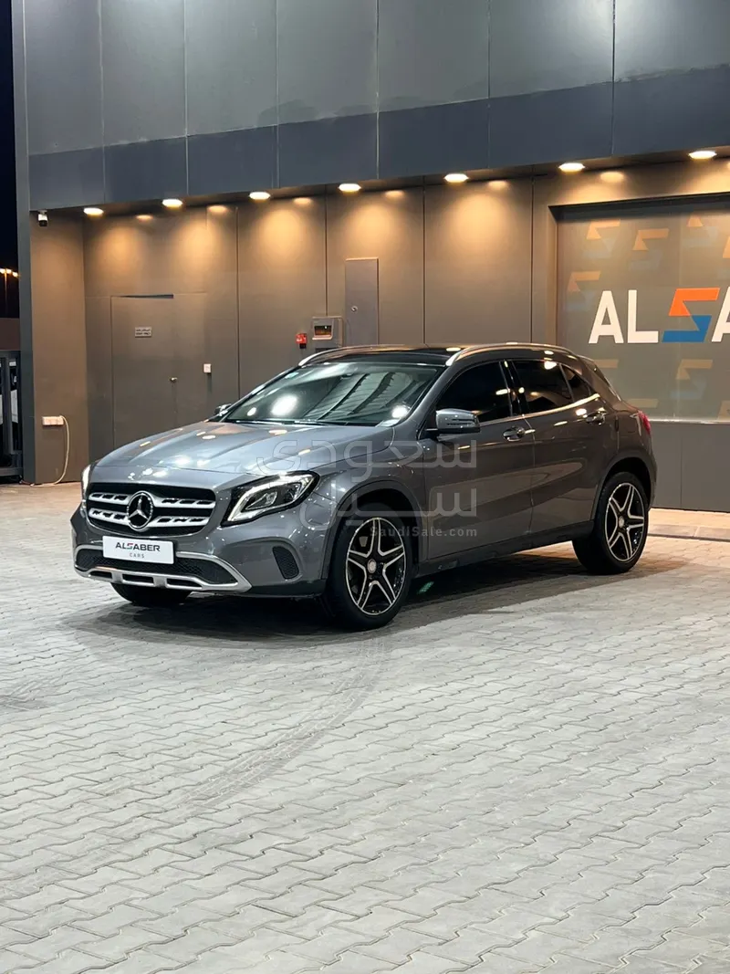 2018 مرسيدس - بنز جي إل أي 250