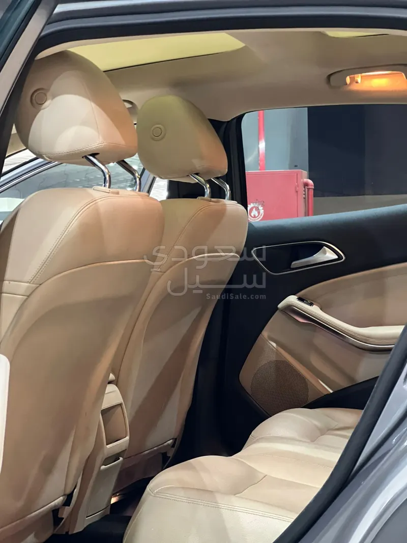 2018 مرسيدس - بنز جي إل أي 250