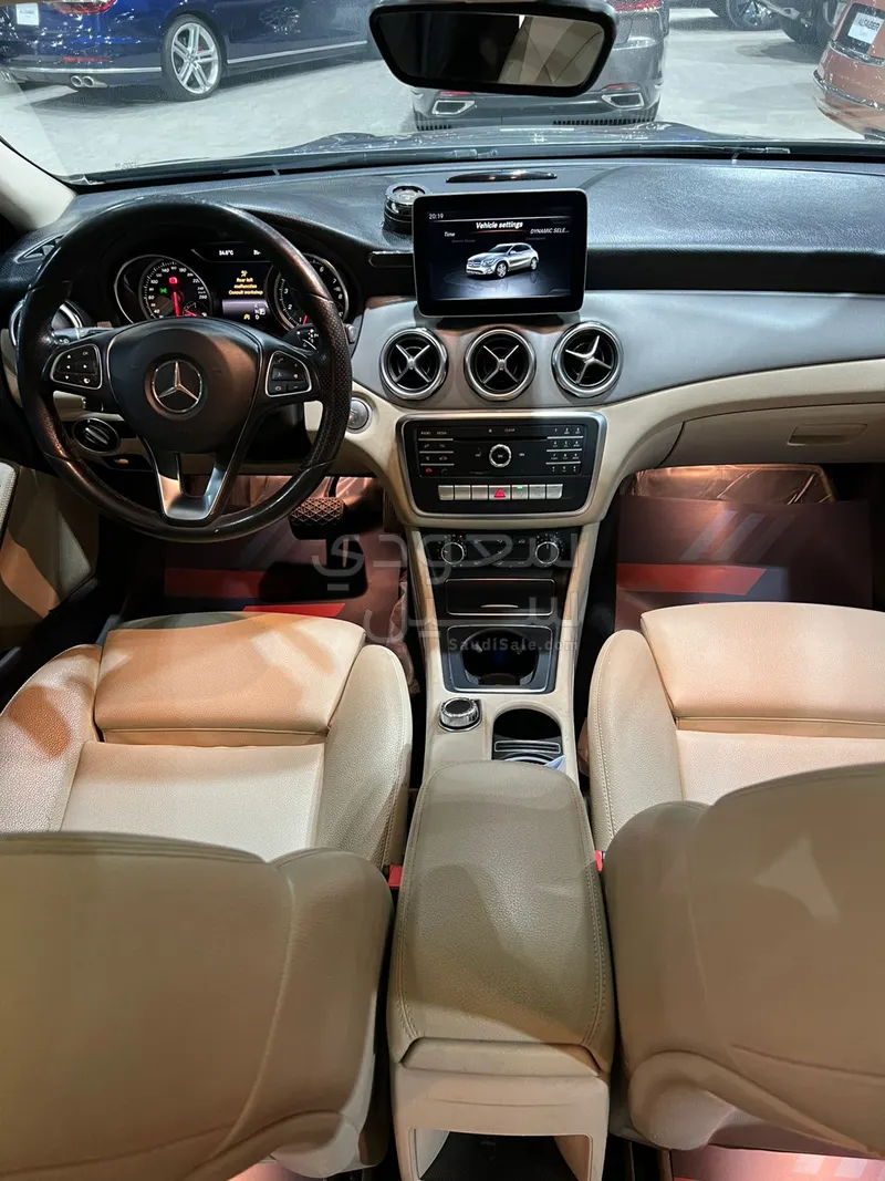 2018 مرسيدس - بنز جي إل أي 250