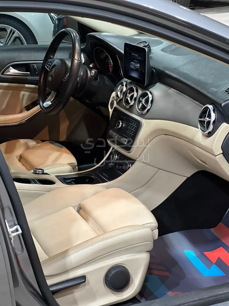 2018 مرسيدس - بنز جي إل أي 250