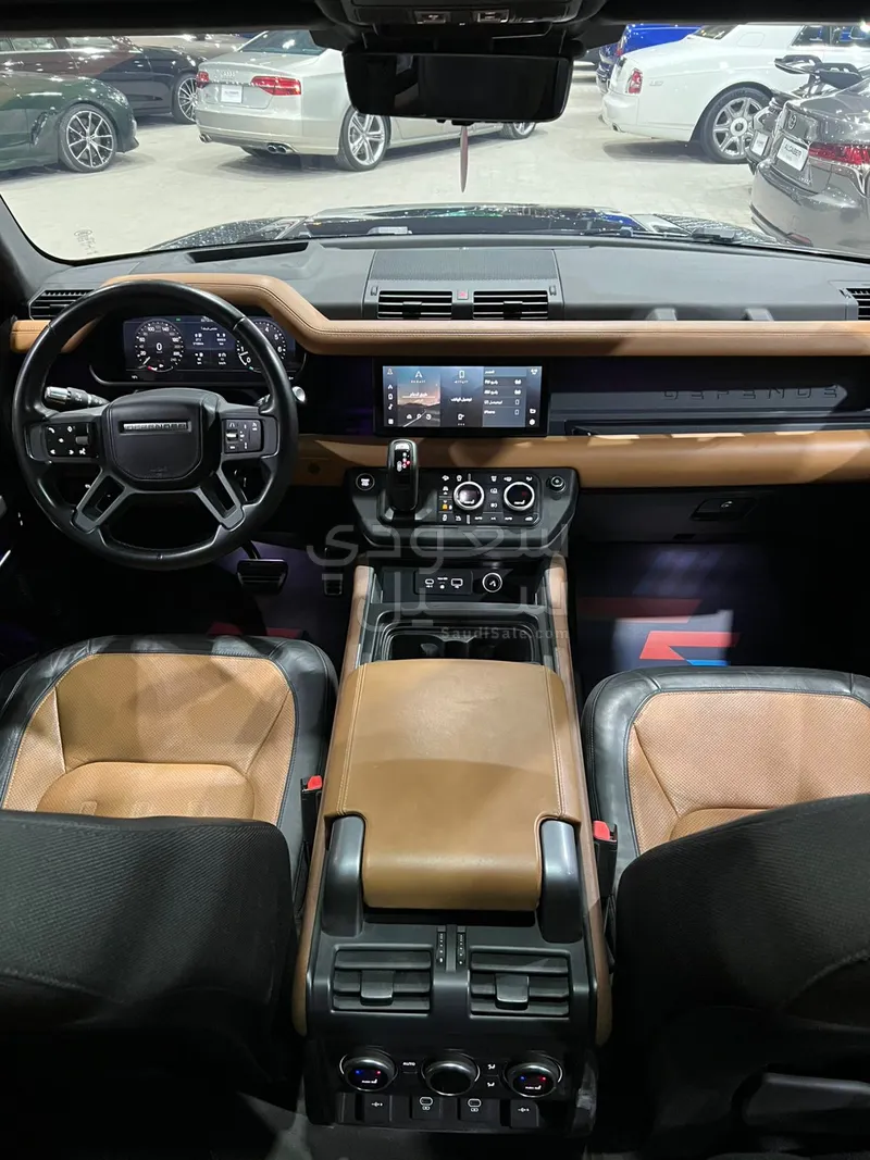 2021 لاند روفر ديفيندر اكس