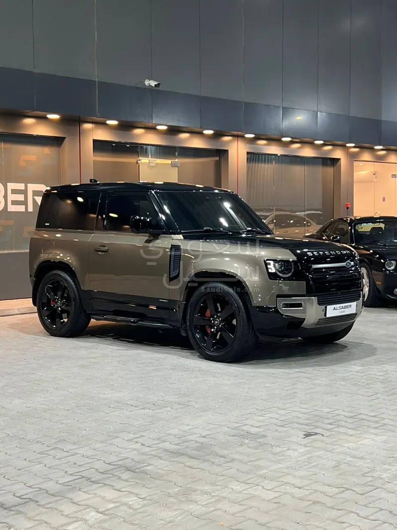 2021 لاند روفر ديفيندر اكس