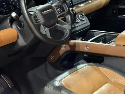 2021 لاند روفر ديفيندر اكس