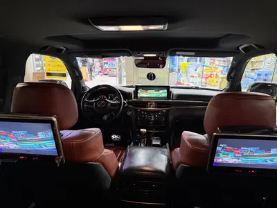 2019 لكزس إل إكس 570