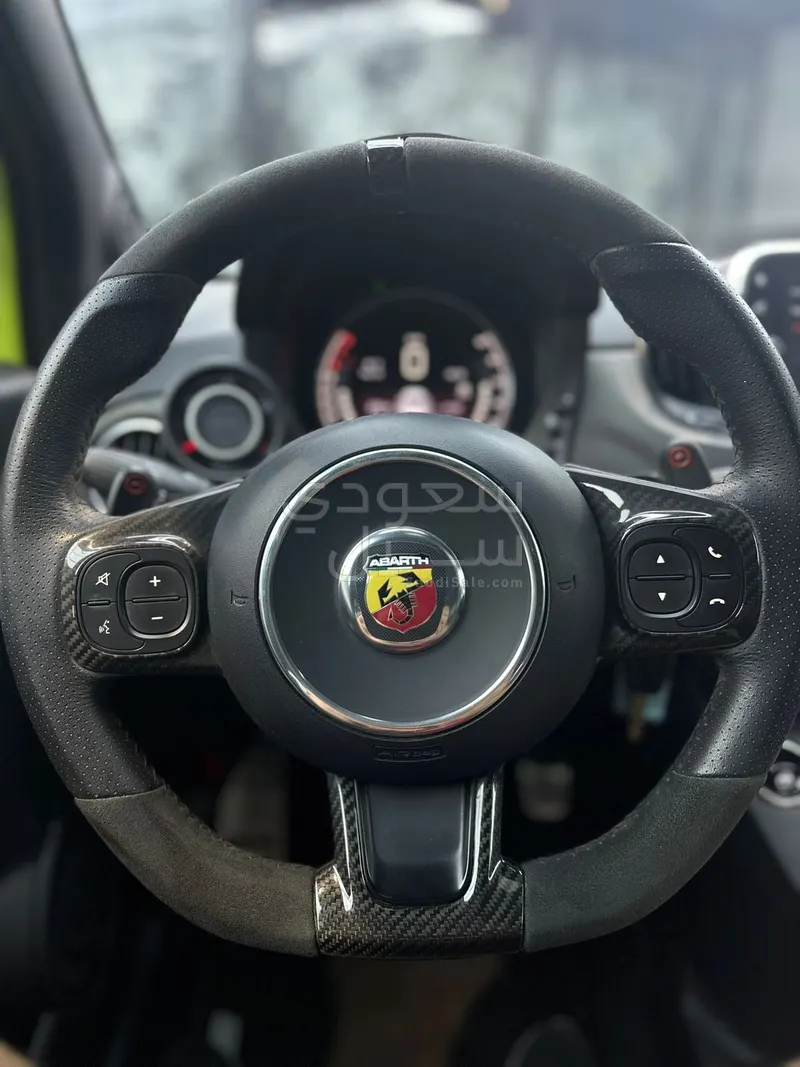 2021 فيات ابارث 595 كومبيتزيون