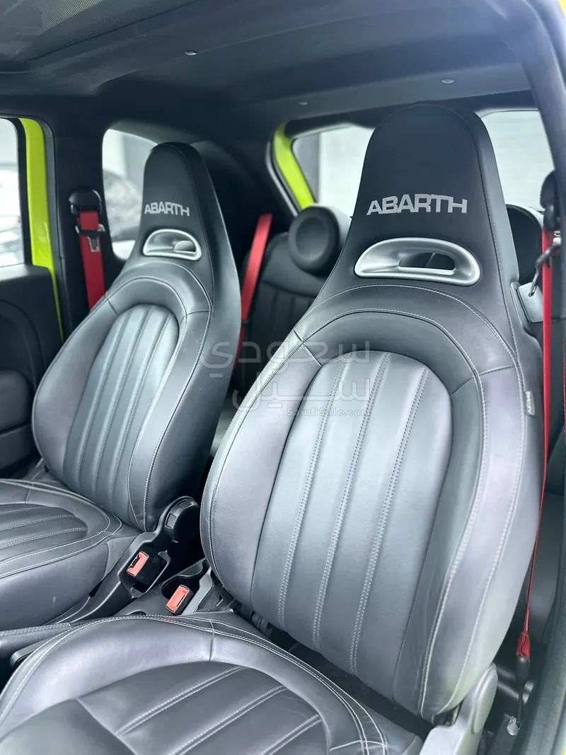 2021 فيات ابارث 595 كومبيتزيون