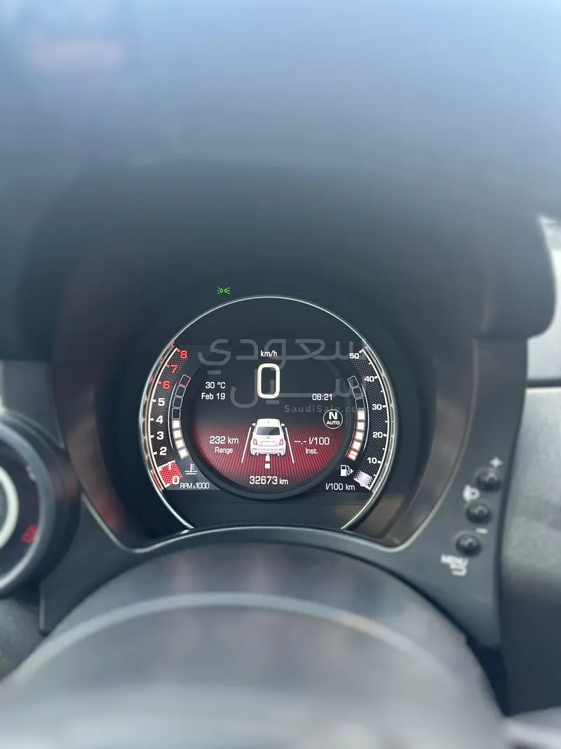 2021 فيات ابارث 595 كومبيتزيون