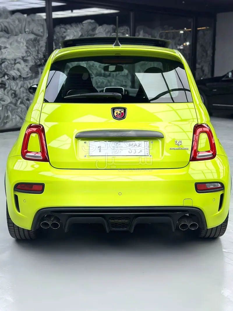 2021 فيات ابارث 595 كومبيتزيون