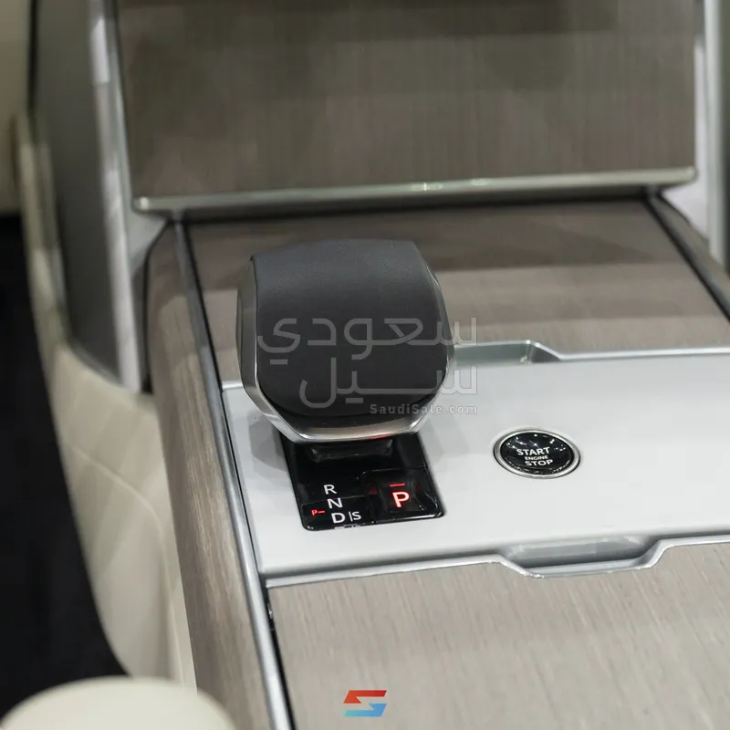 2025 لاند روفر رينج روفر اتش اس اي