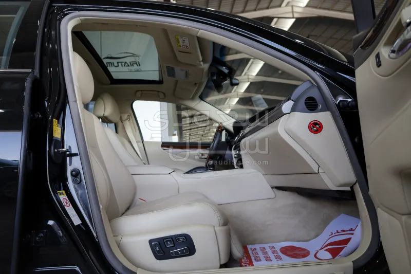 2013 لكزس إل إس 460 إل