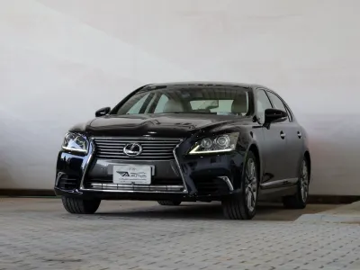 2013 لكزس إل إس 460 إل