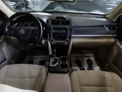 2016 تويوتا كامري جي ال