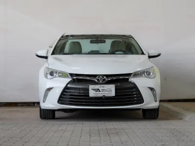 2016 تويوتا كامري جي ال