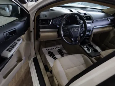 2016 تويوتا كامري جي ال