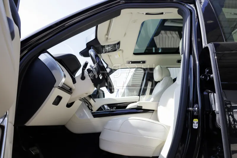 2023 لاند روفر رينج روفر اوتوبيوغرافي