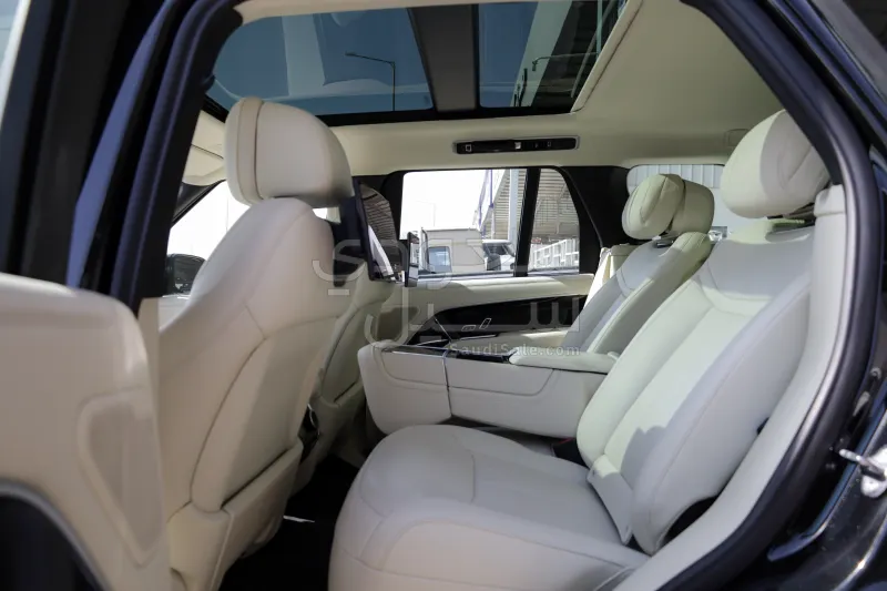 2023 لاند روفر رينج روفر اوتوبيوغرافي