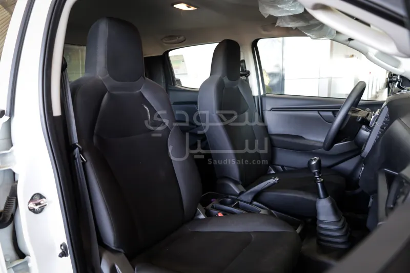 2026 ايسوزو بيكب غمارتين