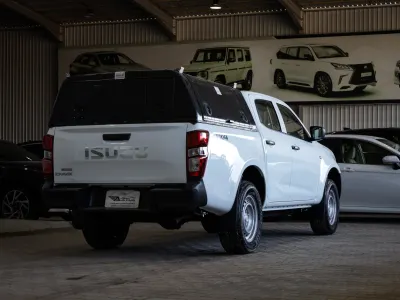 2026 ايسوزو بيكب غمارتين