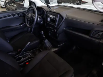 2026 ايسوزو بيكب غمارتين