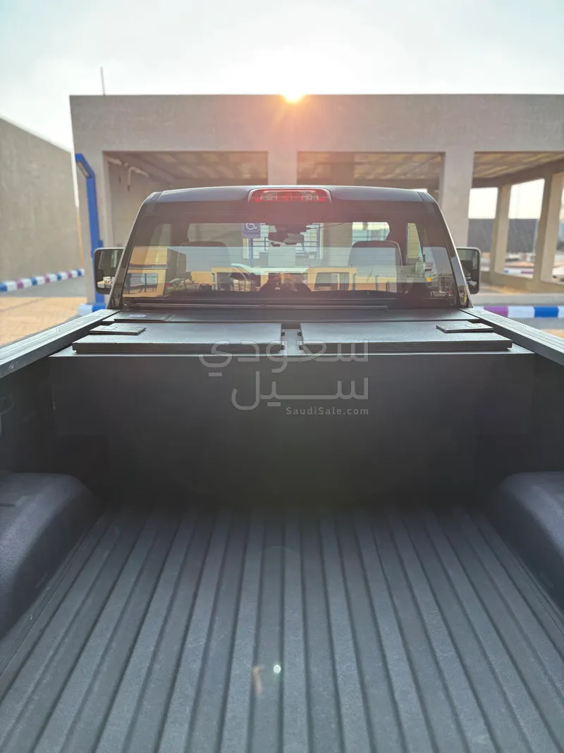 2025 جي ام سي سييرا اتش دي 2500