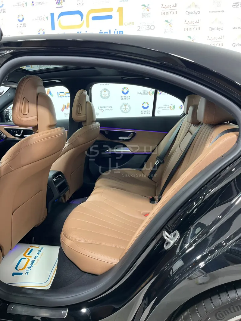 2025 مرسيدس - بنز إي 200